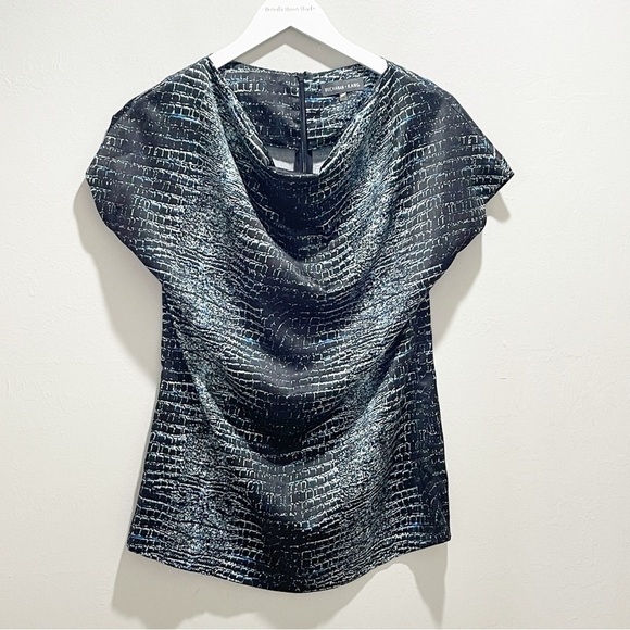 BUCHANAN KANG Women’s Black Blue Snake Reptile Print Silky Drape Neck Top Size 4 - Picture 1 of 8